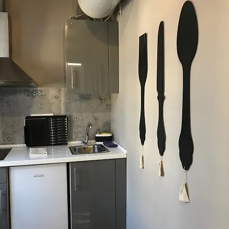 Apartment 1905