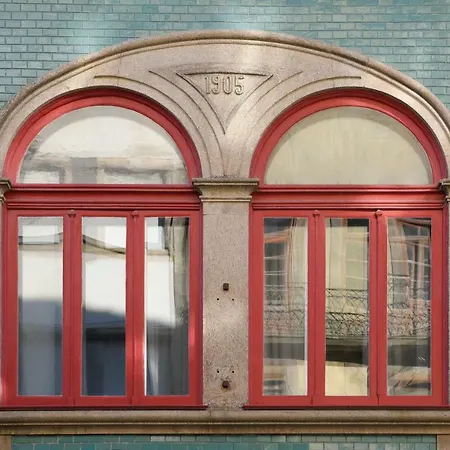 Apartment 1905